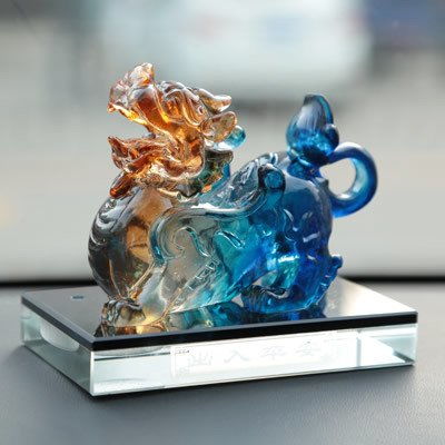 動物工藝品 從仿真動物到毛絨玩具的藝術(shù)魅力